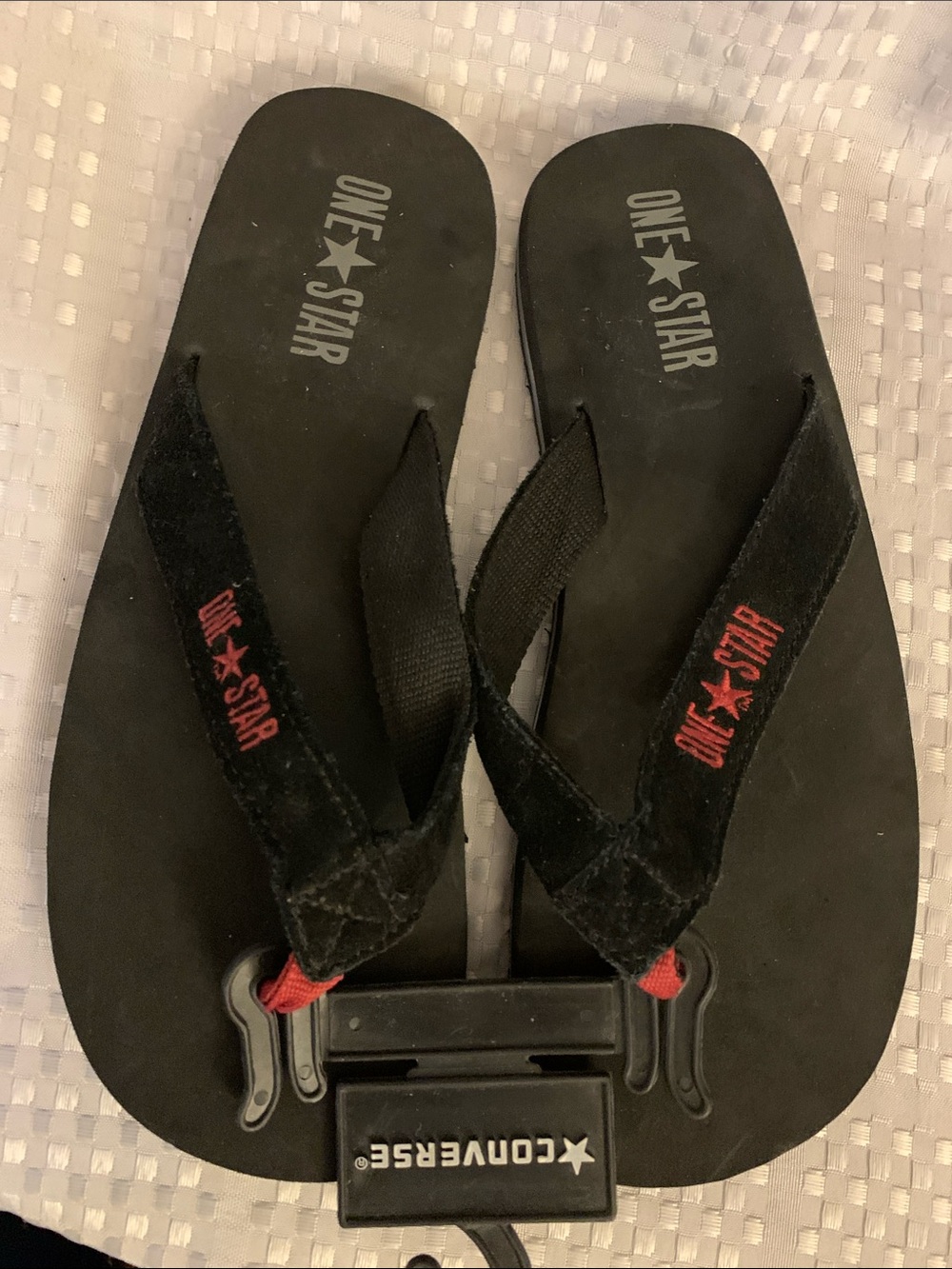 Converse One Star women’s flip-flop, black with red accents, size 7.5, new.